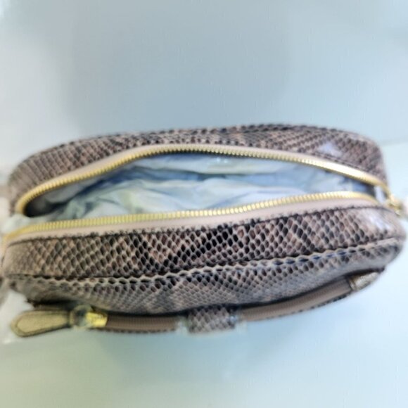 G.I.L.I. NIB Leather Snakeskin Embossed Gold Metallic Trim 2 Piece Crossbody Bag - Picture 6 of 8